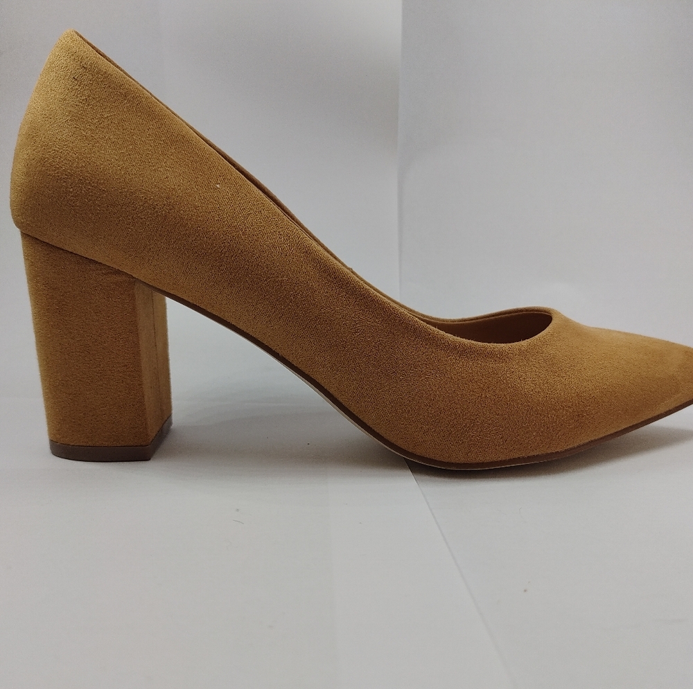 JustFab Jenika Golden Size 7 Heel